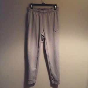 Nike Therma fit sweatpants